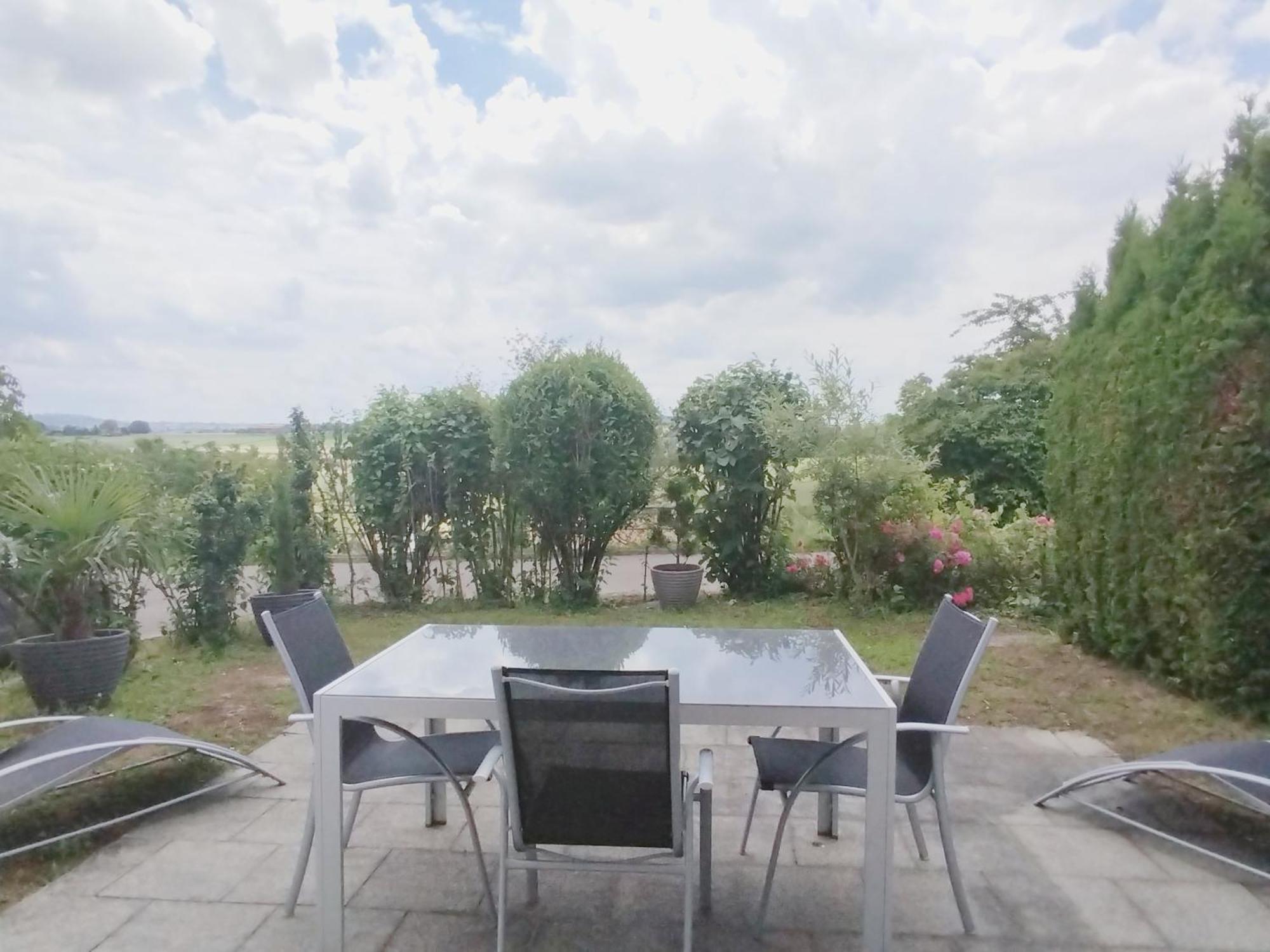 Sonniges 2-Zimmer-Gartenapartment Bietigheim-Bissingen Exterior foto